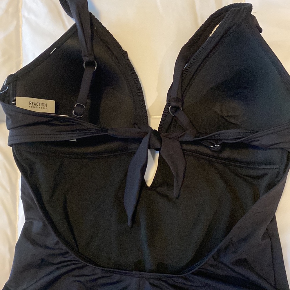 NWT Ladies Reaction Kenneth Cole one piece bathing suit size Large - Picture 3 of 6